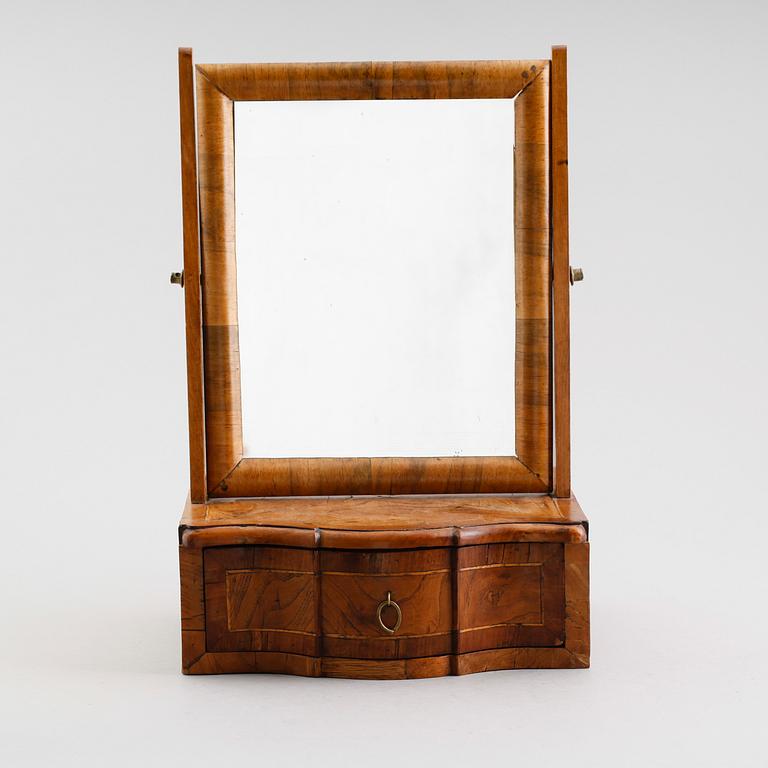 TOILETTESPEGEL, rokoko, 1700-tal.