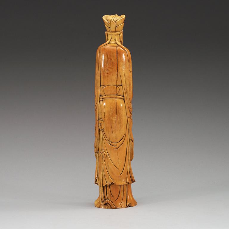 A carved ivory figure of one of the immortals, China presumably early 20th century.