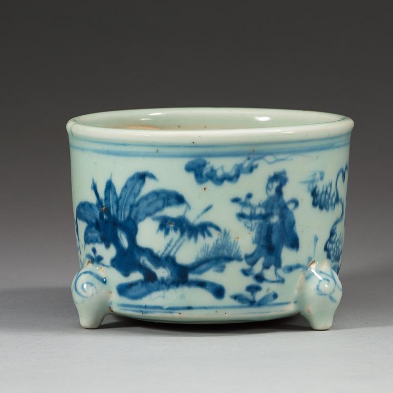 A blue and white tripod censer, Ming dynasty, 15th Century.