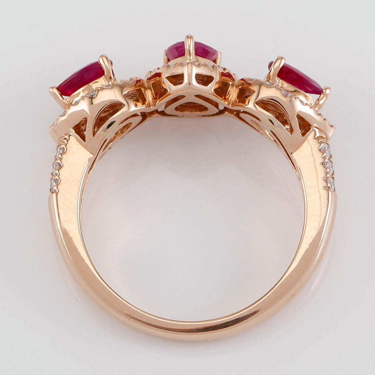 RING, 18K guld, diamanter tot ca 0.43 ct. och rubiner tot ca 0.92 ct.