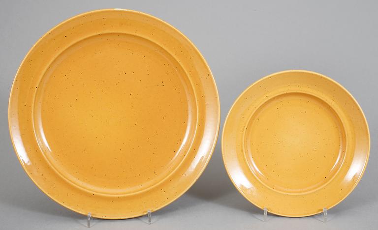 SERVISDELAR, 13st, stengods, "Primula", Stig Lindberg.