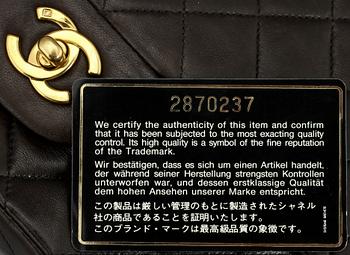 AXELREMSVÄSKA, "double flap", Chanel.