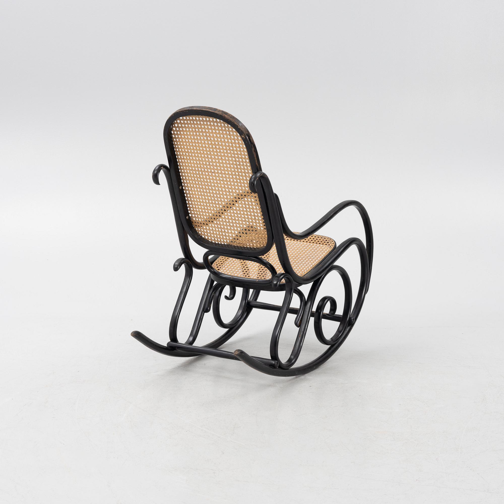 A rocking chair, possibly Thonet, early 20th century.