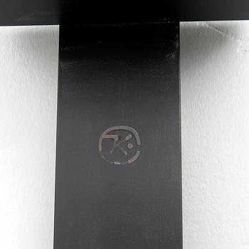 John Kandell, Shelf, "Pilaster", Källemo.