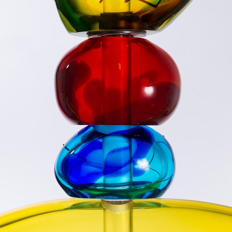 SOILE YLI-MÄYRY, skulptur, "Burning Hand", signerad Soile Yli-Mäyry.