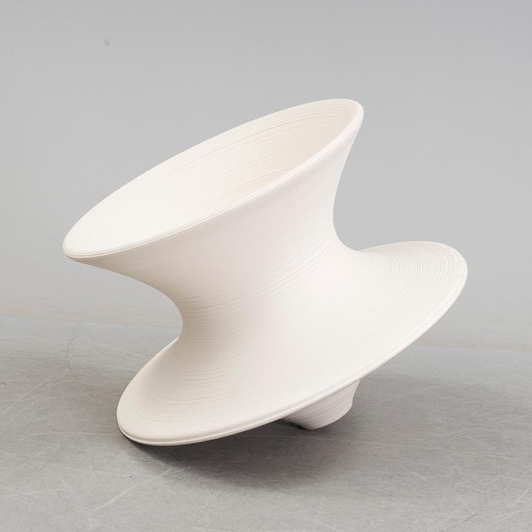 A 21th century chair by Thomas Heatherwick "Spun Chair", Magis.