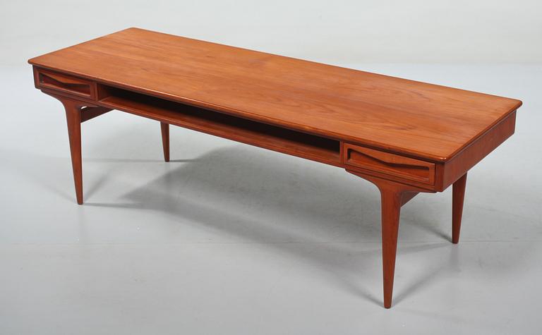 SOFFBORD, möjligen Johannes Andersen, Trensum, 1900-talets andra hälft.