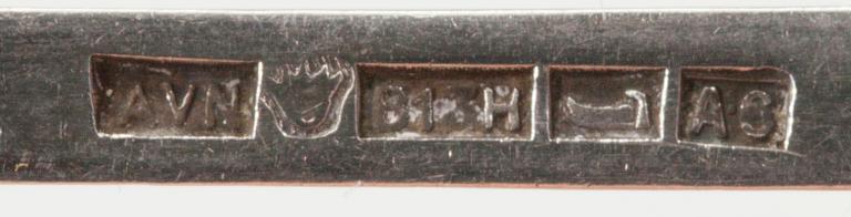 BESTICK, silver, 8 st, Musslan-serien, finska stämplar 1927-1955. Vikt tot. 123 g.