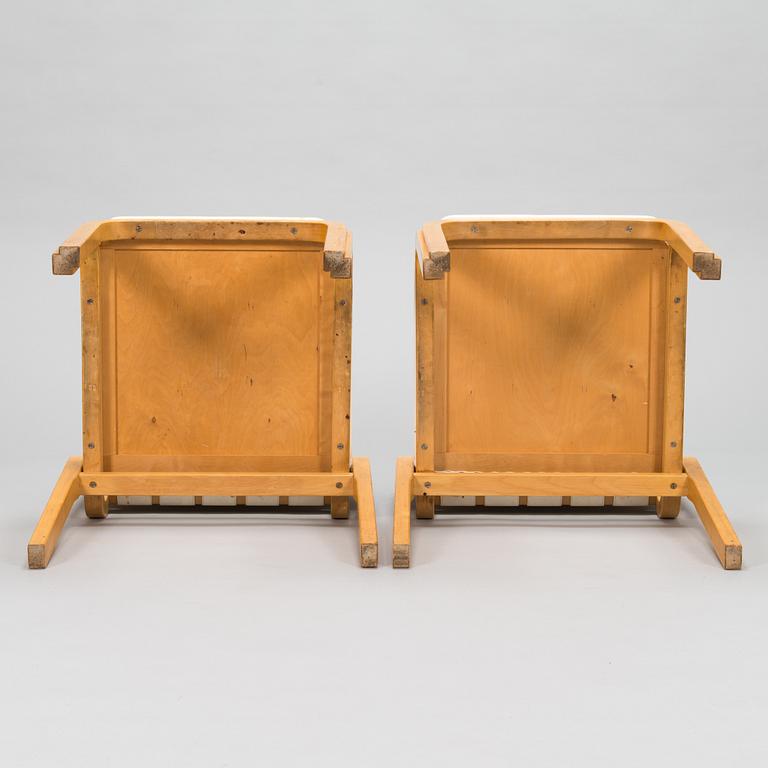 Alvar Aalto, stolar, ett par, modell 612 för Artek 1960/1970-tal.