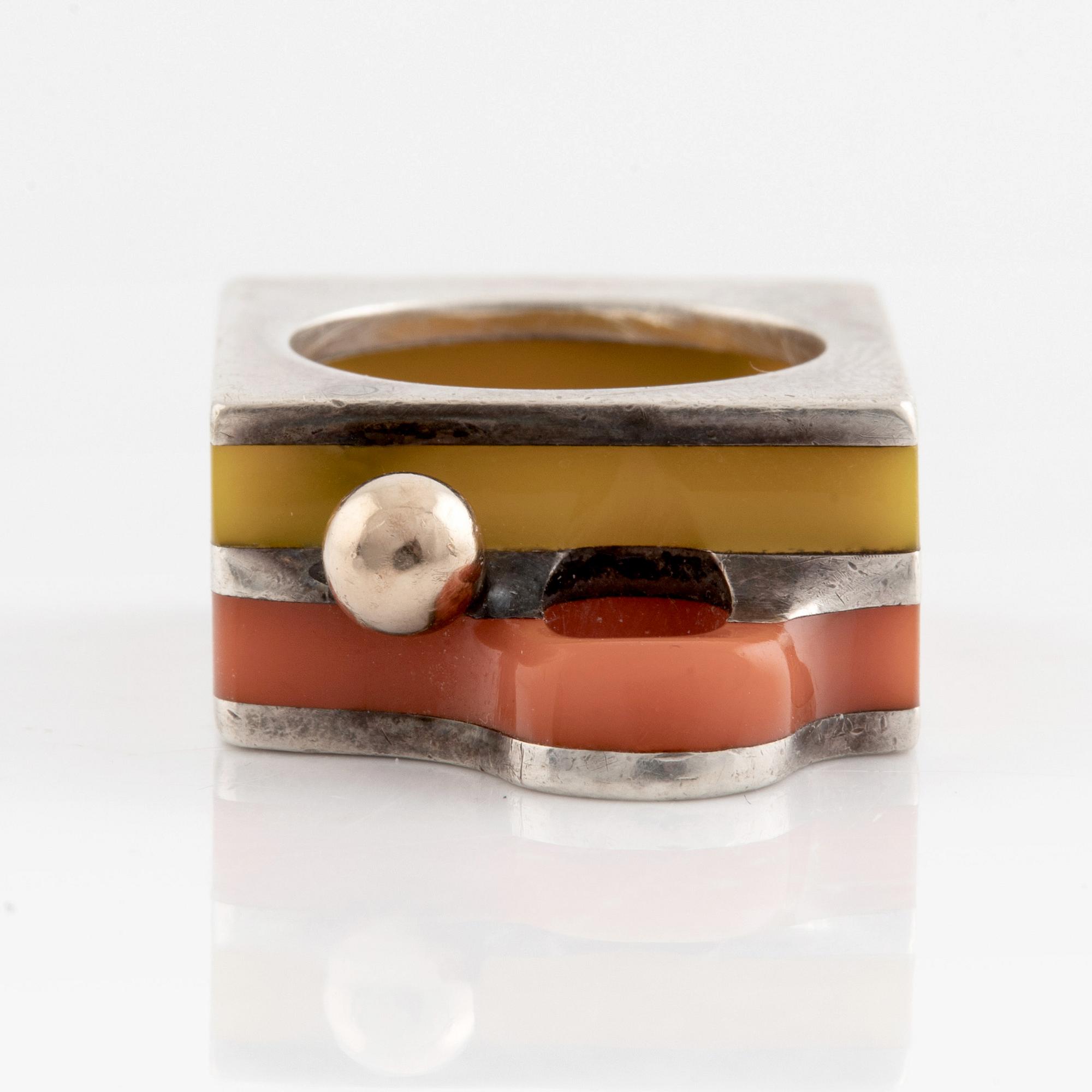 Ring, Bengt Bellander, silver och plast.