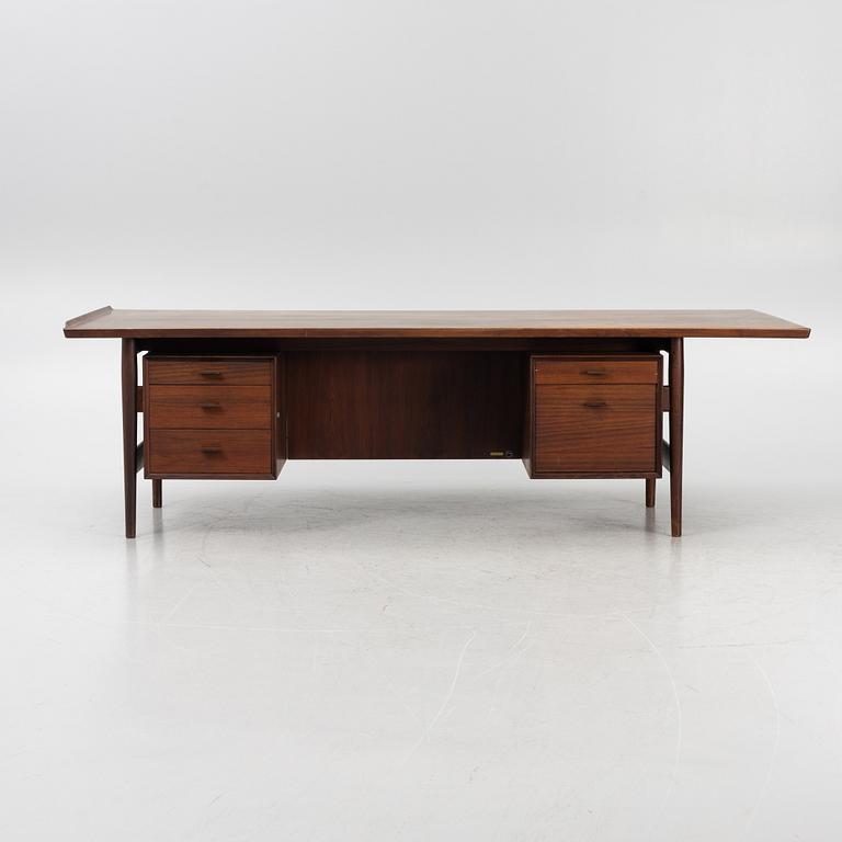 Arne Vodder, a rosewood desk, Sibast, Denmark, 1960's.