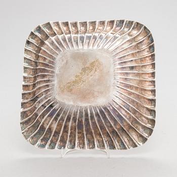 A sterling silver bowl, Mexico, latter half of the 20th century.