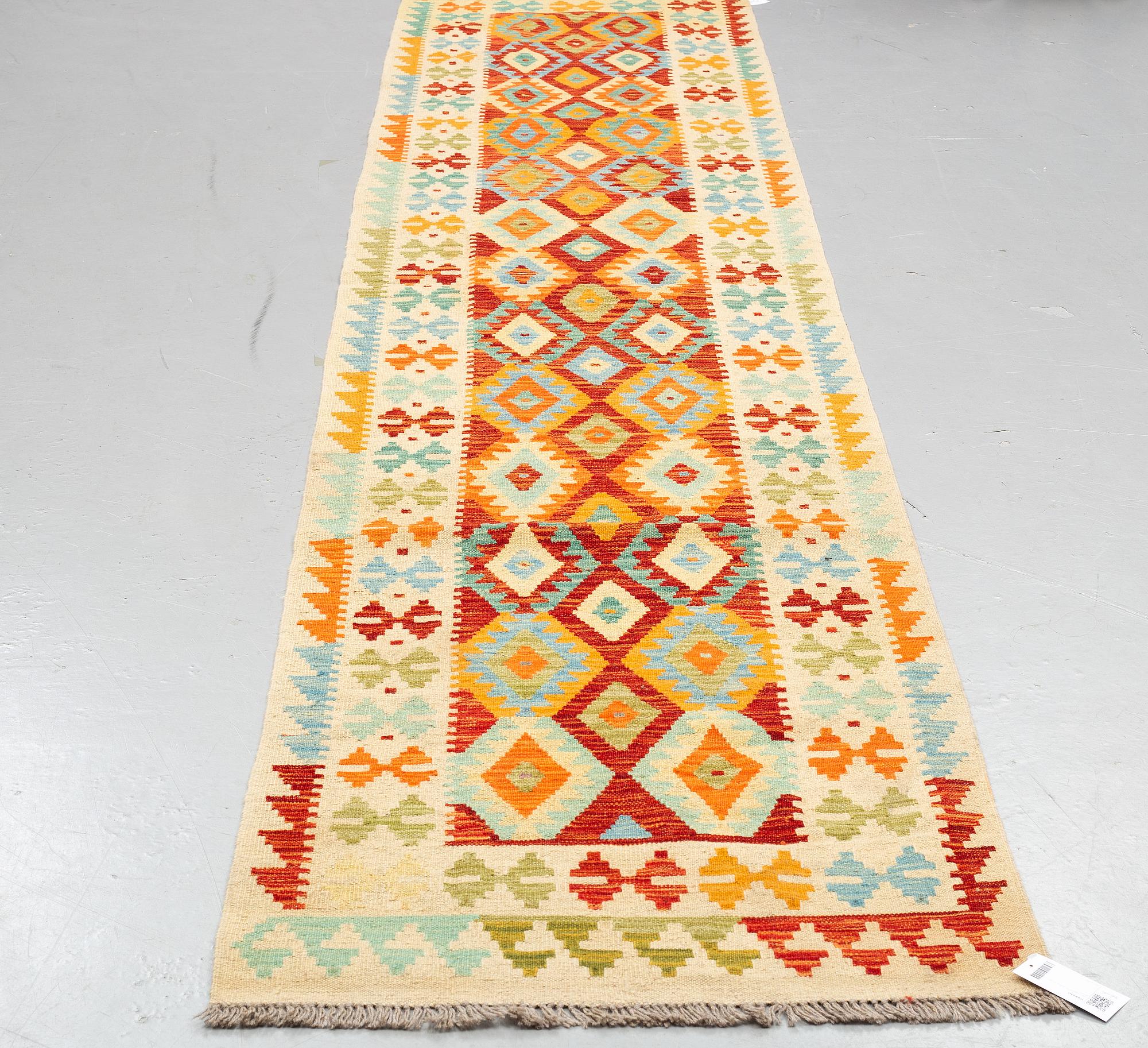 GALLERIMATTA, Kelim, ca 393 x 80 cm.