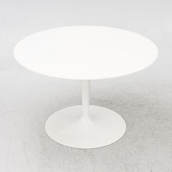 A dining table, Calligaris, Italy, 21st century.