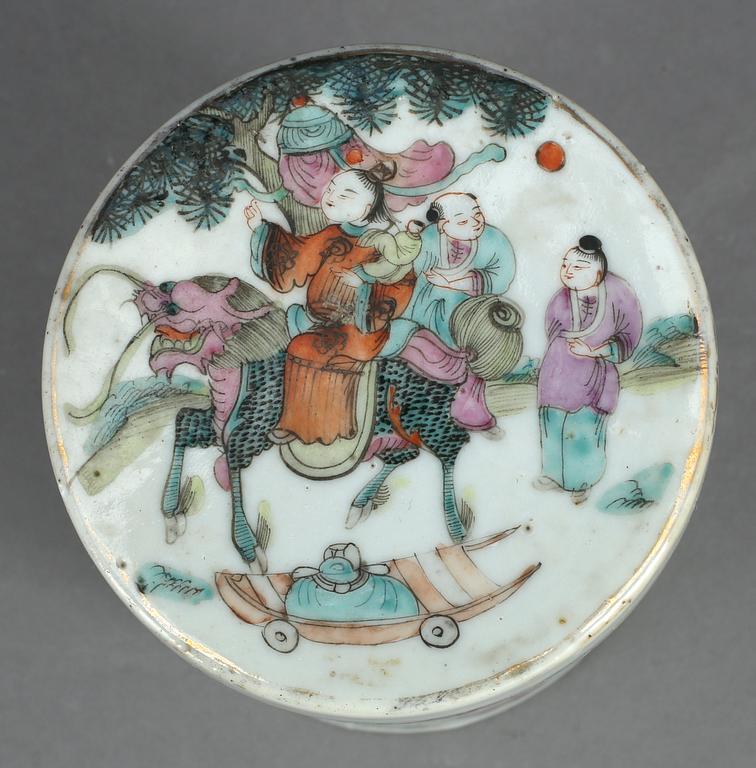 MATLÅDA, porslin, Kina, sent 1800-tal.