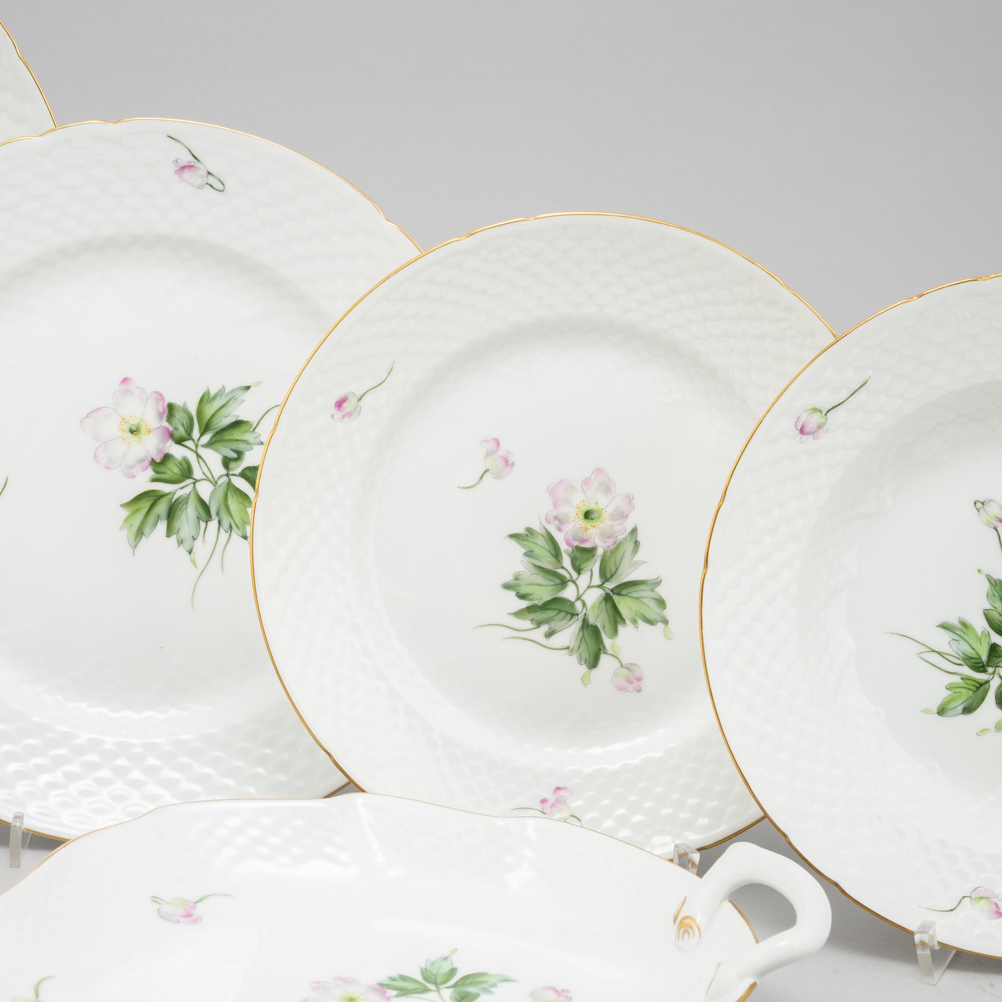 A 57 piece dining service, 'Äppelblom', Bing & Grøndahl.