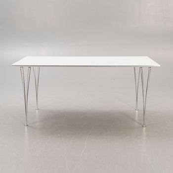 Bruno Mathsson & Piet Hein, bord, "B 638" förFritz Hansen.