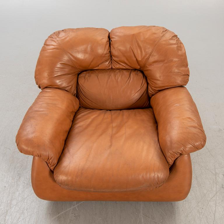 Fåtölj, skinn, Italien, 1960-70-tal.