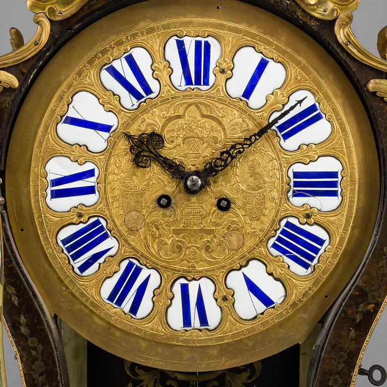 A French Louis XV pendulum clock, signed Lefaucheur fils a Paris.