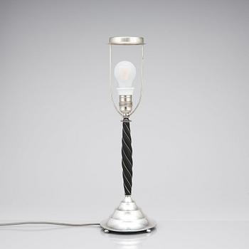 K. Anderson, bordslampa, Stockholm 1926, silver och svärtat trä.