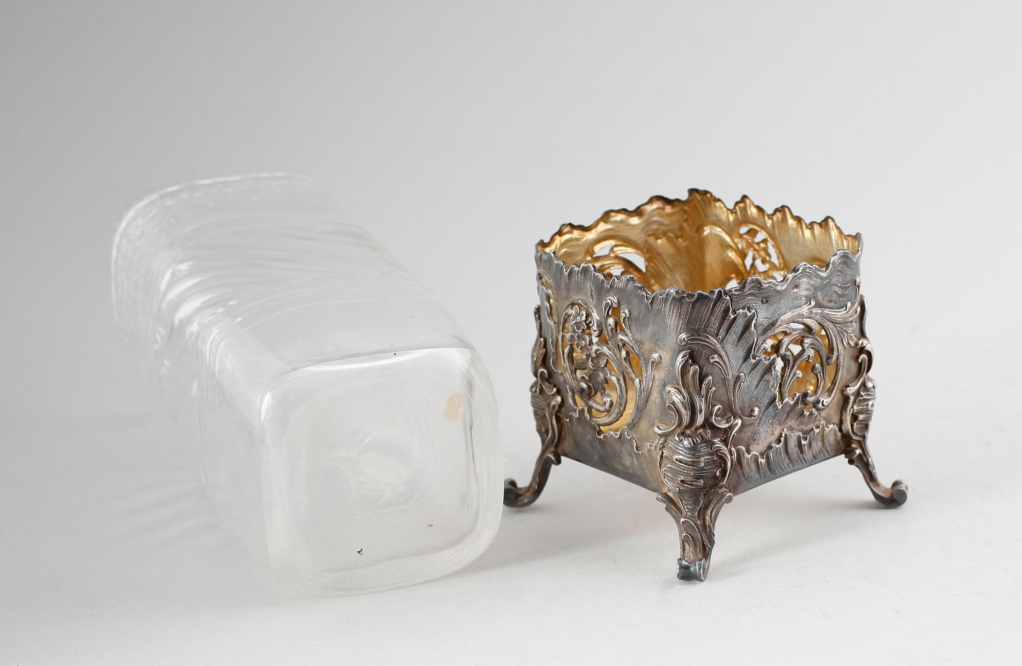 VAS, silver och glas, tidigt 1900-tal.