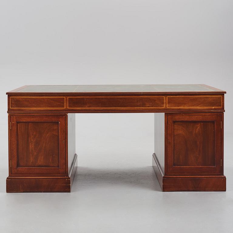 Desk, 19th/20th century.