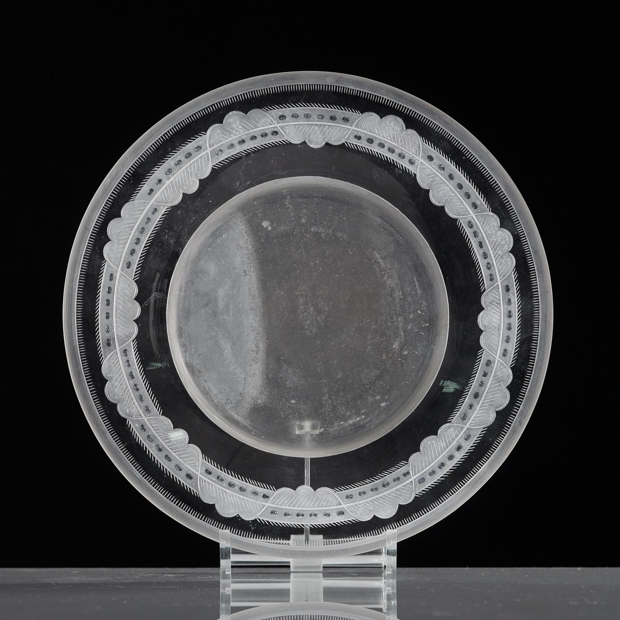 Simon Gate, An important Simon Gate engraved bowl, excuted by Orrefors, Sweden 1924, model 122.