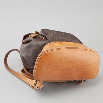 LOUIS VUITTON,.