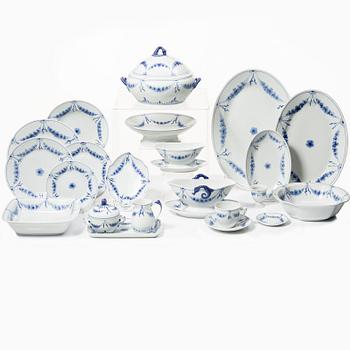 Bing & Grøndahl, "Empire", dining and coffee service, 89 pieces.