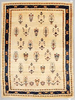 A rug, Kashkooli, ca 216 x 157 cm.