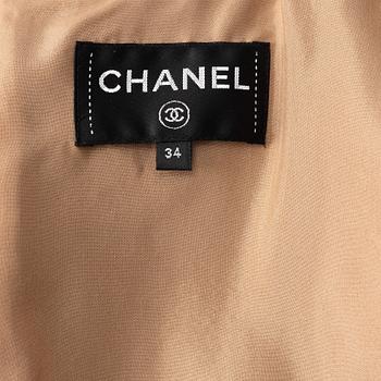 Chanel, a beige cotton tweed top, french size 34.
