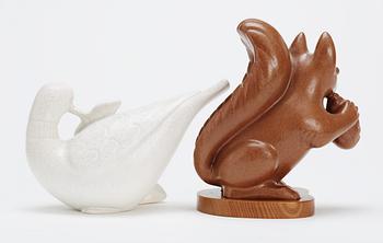 Two Gunnar Nylund stoneware figures, a squirrel and a dove, Rörstrand.