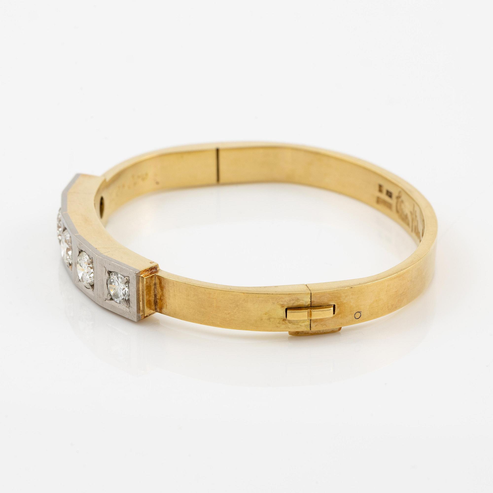 Wiwen Nilsson, a bracelet, 18K gold with round brilliant-cut diamonds, Lund 1962.