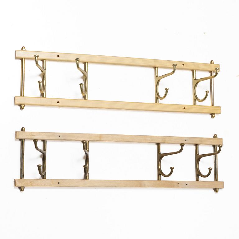 Coat hooks, a pair, “Dekorativ”, Skoglunds metallgjuteri, Anderstorp, 1950s/60s.