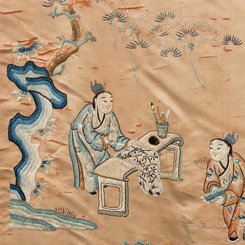 A large embroidered silk panel, late Qing dynasty.