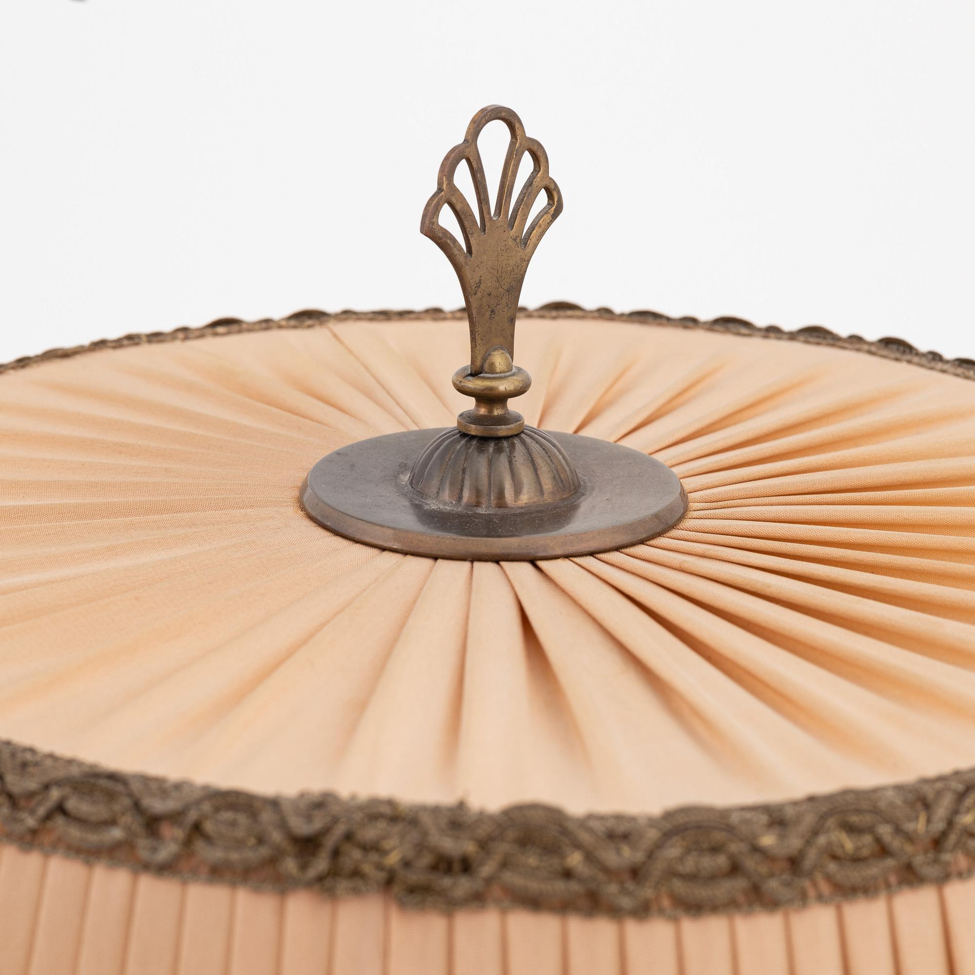 Böhlmarks Lampfabrik, a model 2942 table light, Stockholm, circa 1928-30.