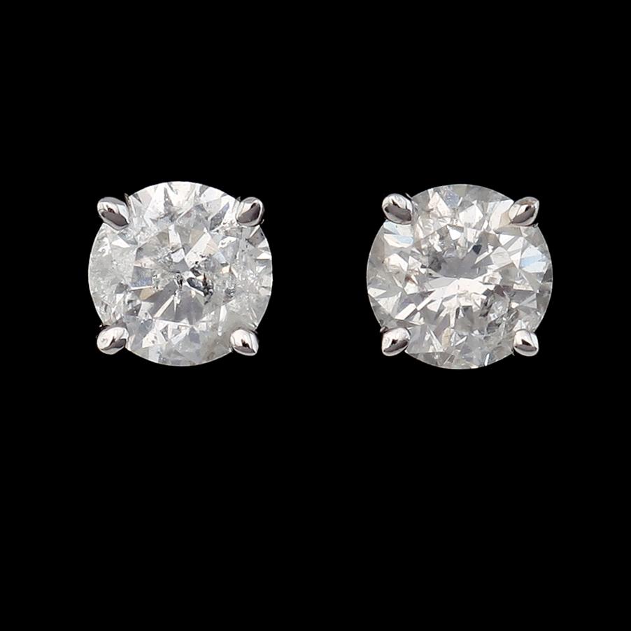 ÖRHÄNGEN, 1 par, 14K vitguld, briljantslipade diamanter tot ca 0.63 ct.