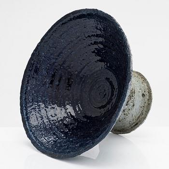 Raija Tuumi, a chamotte stoneware footed bowl, monogram signed RT, ARABIA 1970.