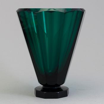 ELIS BERGH, green glass vase, Strömbergshyttan 1935.