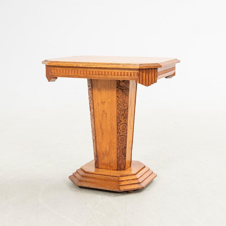 Table, first half of the 20th century.