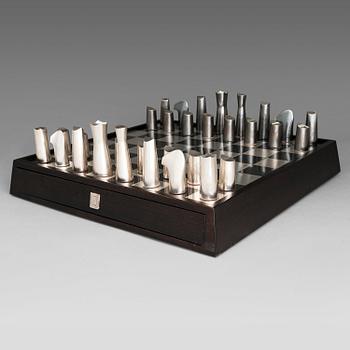 PEKKA PIEKÄINEN, A silver chess set, Auran Kultaseppä Oy, Turku, Finland 1981.