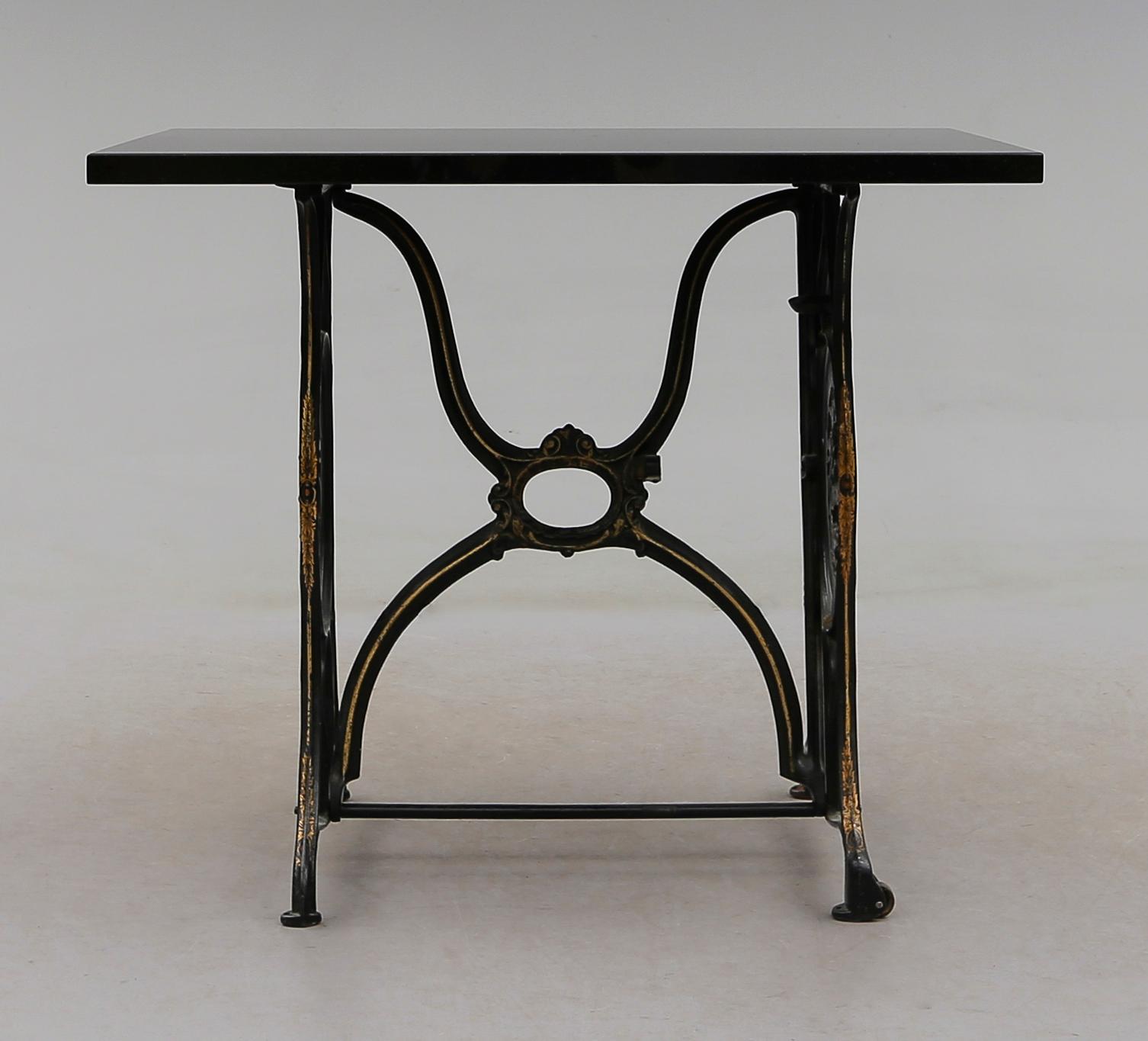 BORD, modern tillverkning.