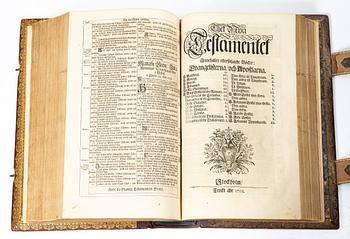 Karl XII:s stora kyrkobibel, 1702-3, med Peringskiölds bibliska historia, 1713.