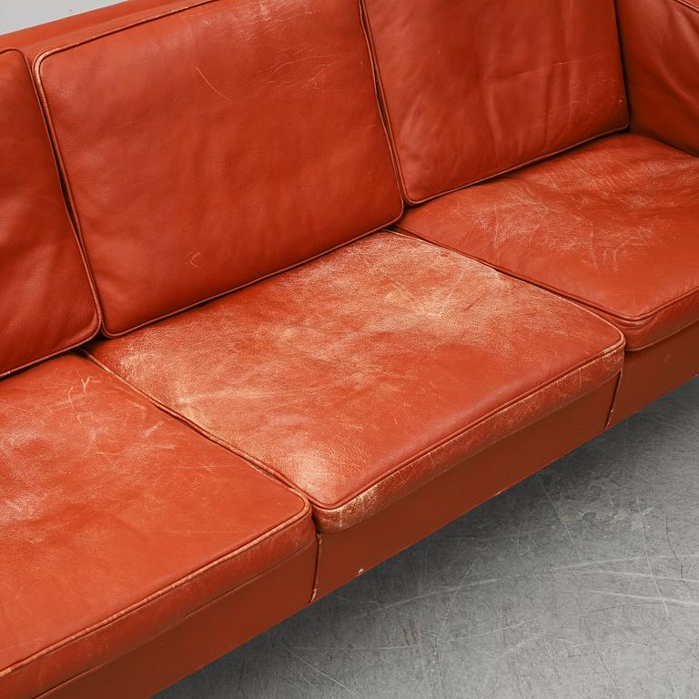 A model 2209 sofa and easy chair by Børge Mogensen for Fredericia Stolefabrik.