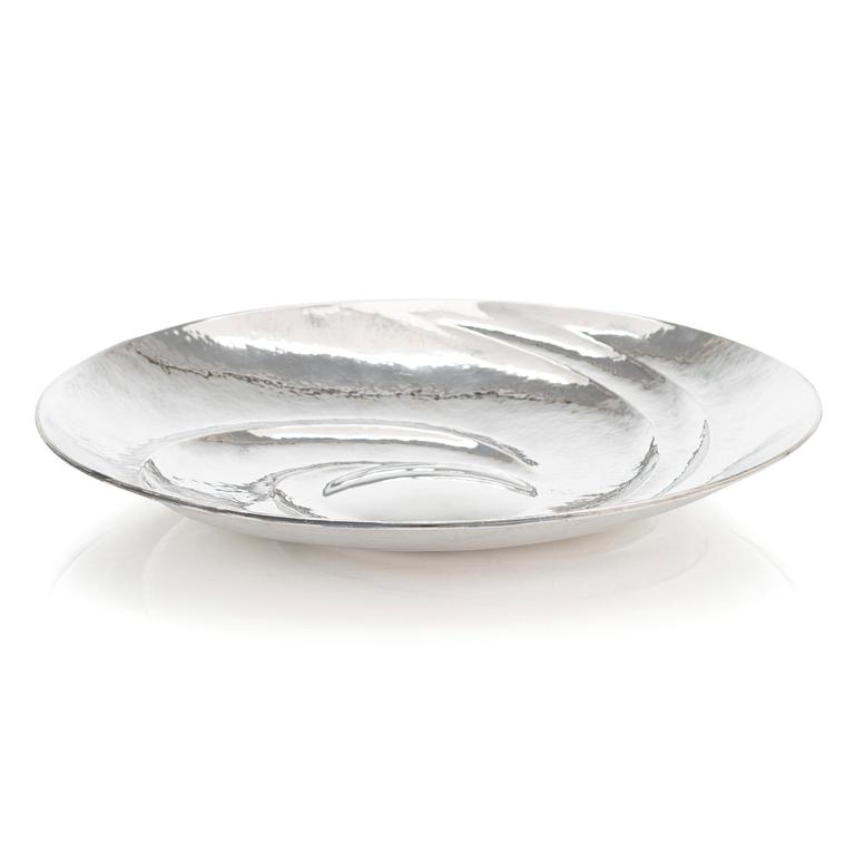 Tapio Wirkkala, sterling silver dish 'TW 143', Kultakeskus, Hämeenlinna 1972.