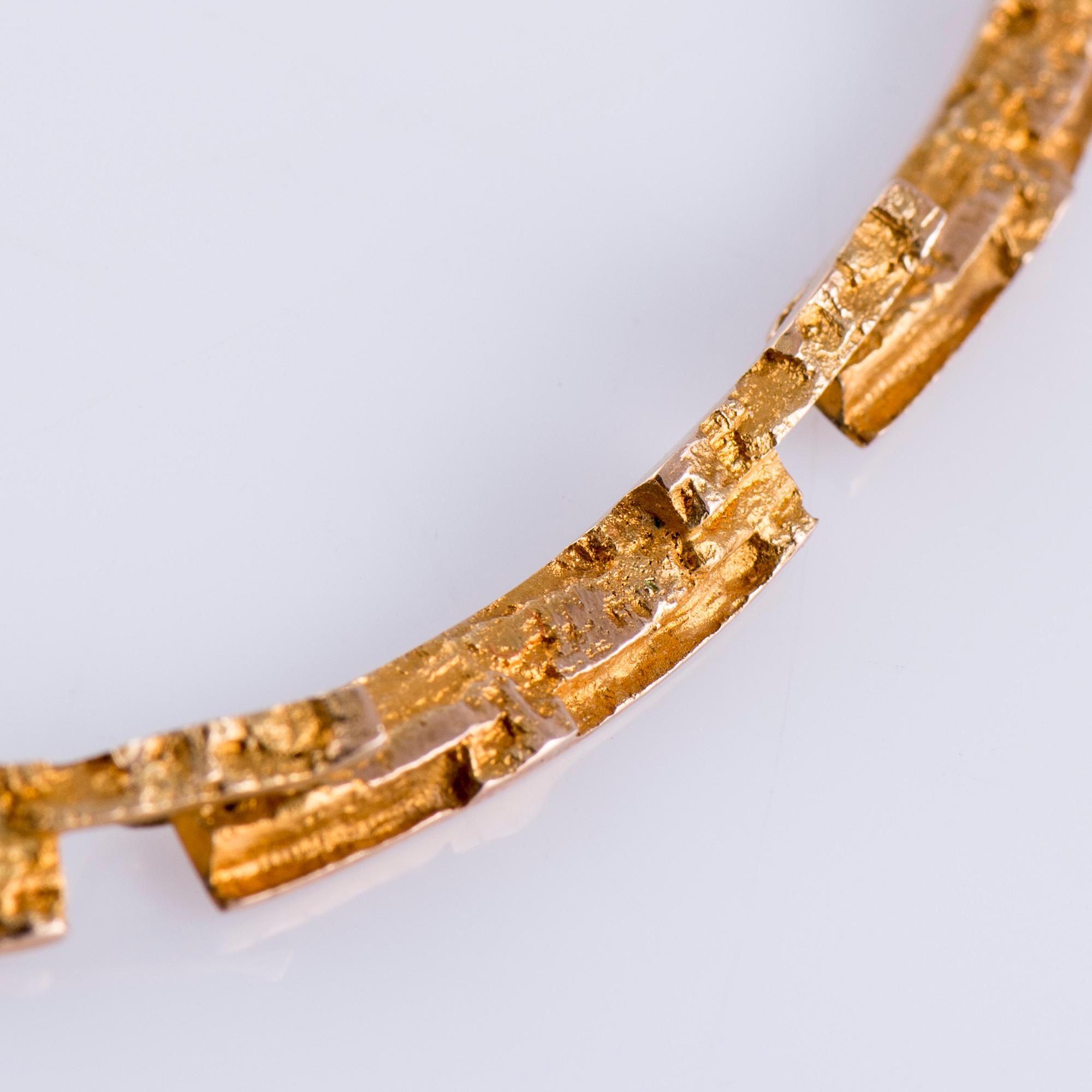 KAULAKORU, 14K kultaa. "Tundra", Björn Weckström. Paino n. 31,0 g.