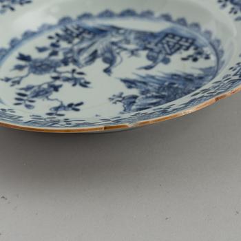 Seven (6+1) blue and white soup plates, Qing dynasty, Qianlong (1736-95).