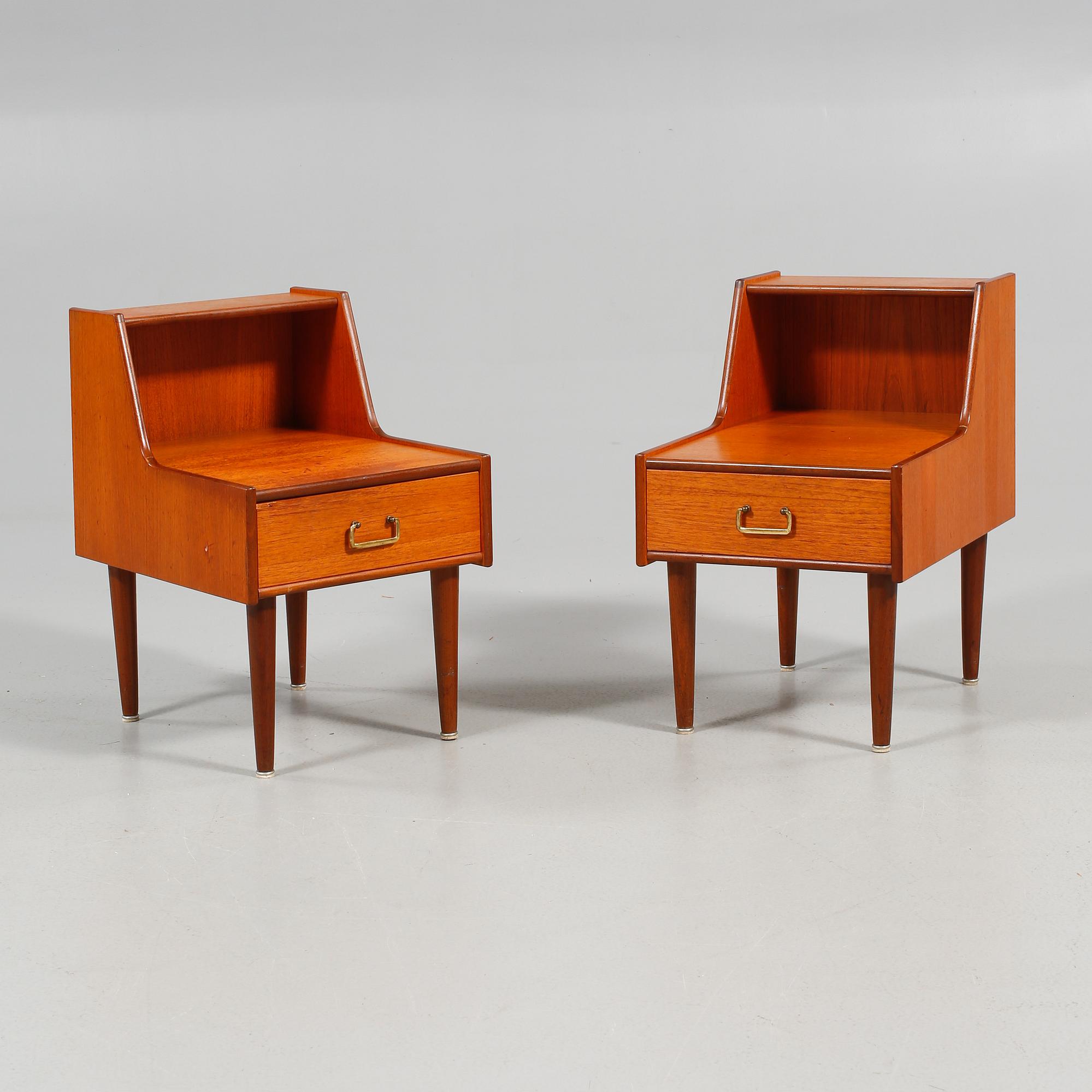 SÄNGBORD, ett par, 1950-tal.