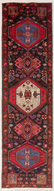Gallerimatta, Zanjan, 290 x 78 cm.