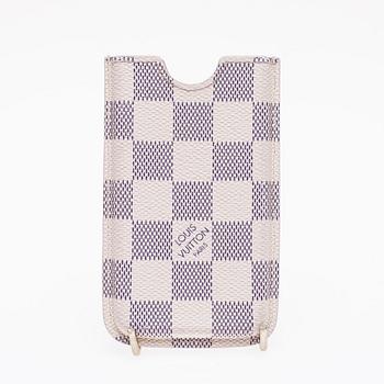 FODRAL, Louis Vuitton.